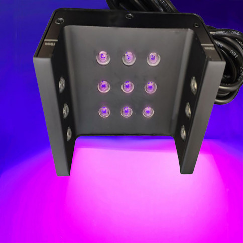 Projecteur 4 watts ultra violet LED désinfection UV escalier