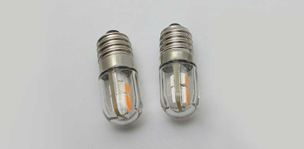 Ampoule-E10 quatre LED SMD 2835 in