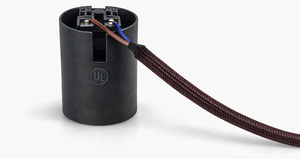 Douille à culot E26 en plastique noir sur tiges filetées creuses M10 format américain installation