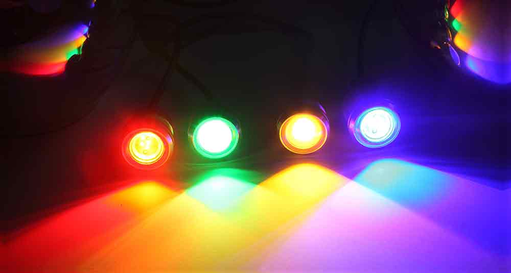 Mini lampe spot LED couleur sur tube fileté M10