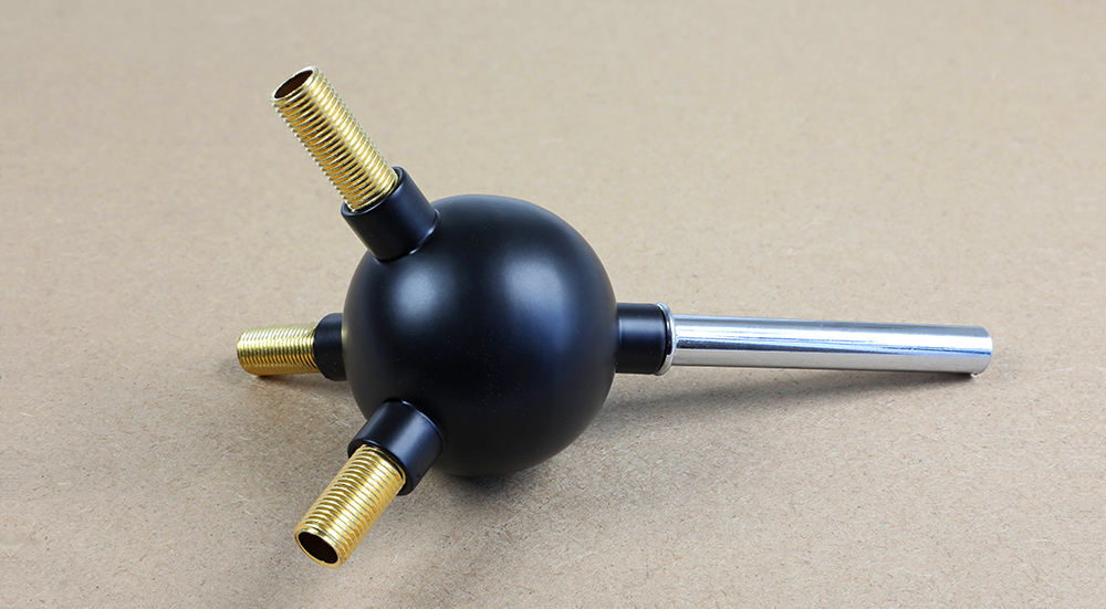 Boule en acier peint en noir diamètre 50mm à quadruple sortie taraudage M10