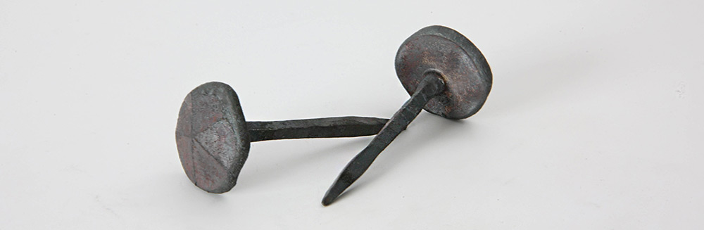 Clous à tête martelé en acier décoratifs diamètre 19mm
